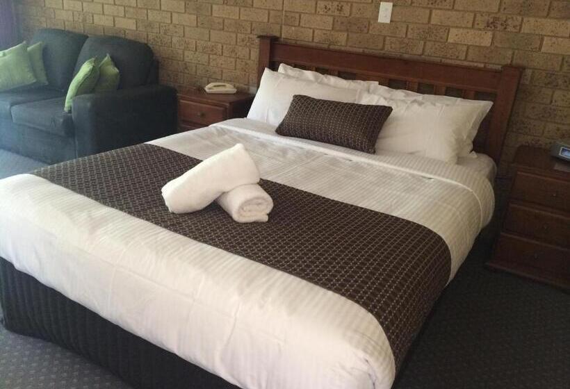 行政三人间, High Country Motor Inn Bright