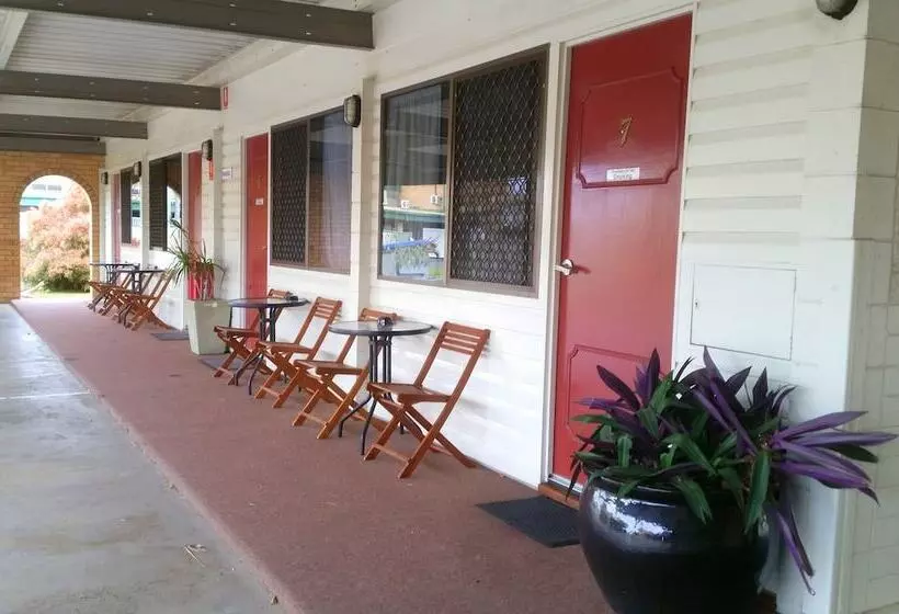 اتاق لوکس, Miners Lodge Motor Inn