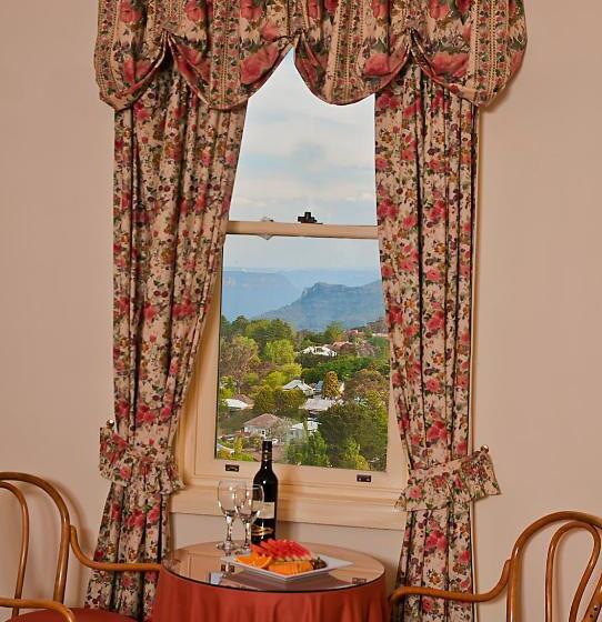 جناح مطلّ علي الجبل, Mountain Heritage