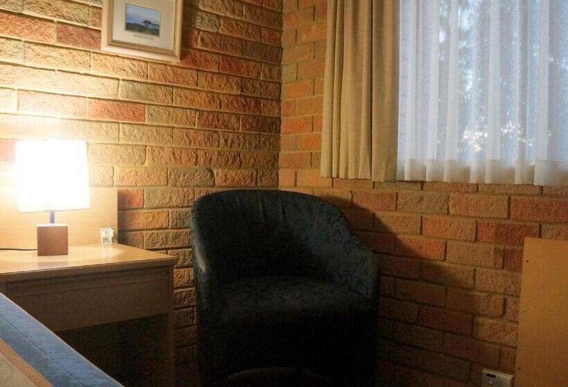 Номер Стандарт с Балконом, Panorama Motor Inn