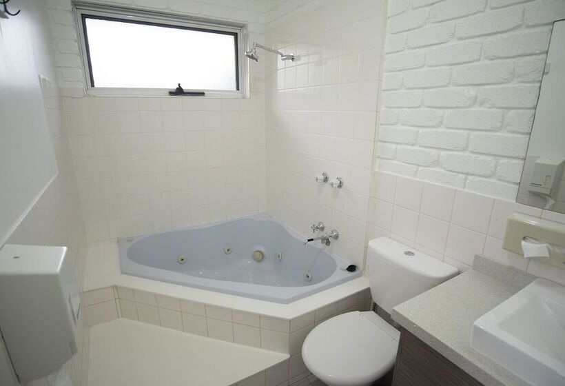 Апартаменты 2 Спальни, Port Campbell Motor Inn