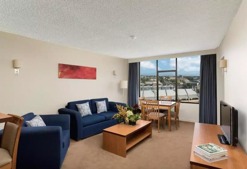 استودیوی استاندارد, Rydges Geelong