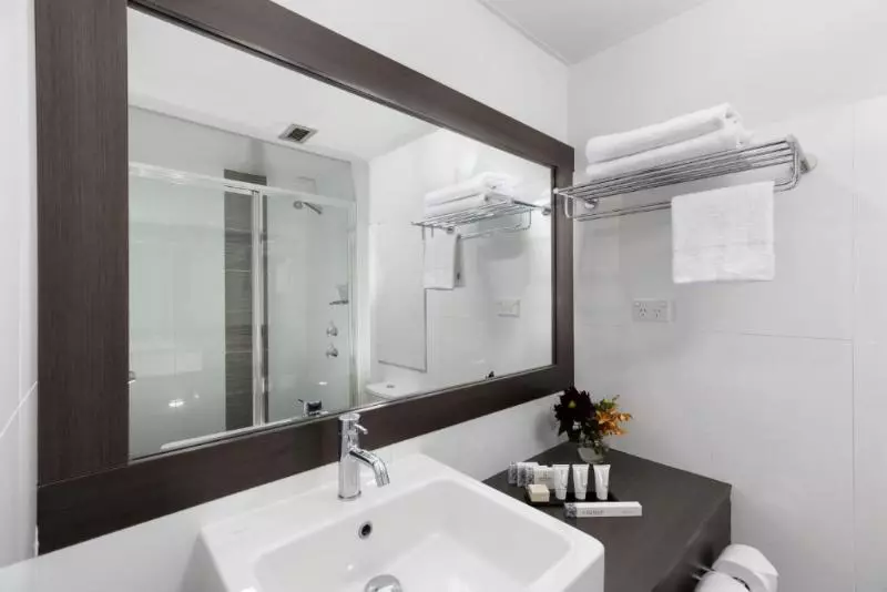 اتاق خانوادگی, Rydges Geelong