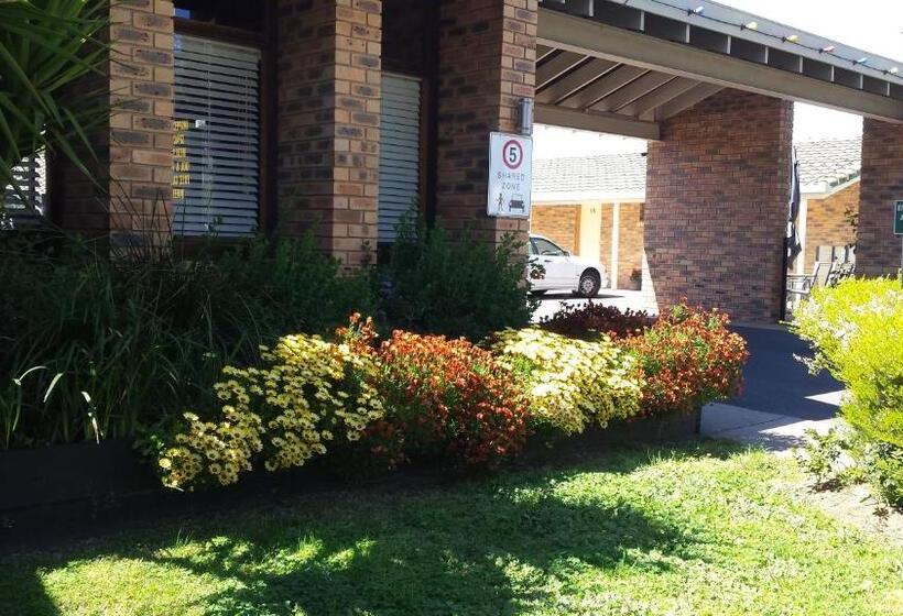 חדר משפחתי, Sandhurst Motor Inn Bendigo