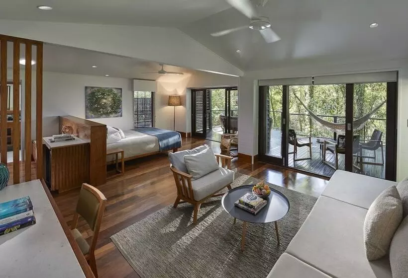 スイート, Silky Oaks Lodge