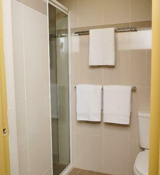 منزل غرفة نوم واحدة, Statesman