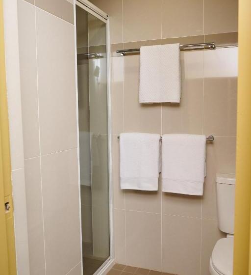 غرفة قياسية مزوَّدة بشُرفة, Statesman