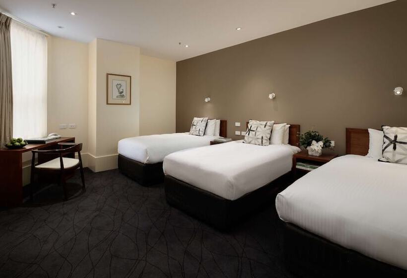 Номер Стандарт, The Victoria