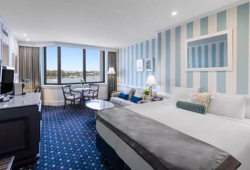 سوئیت با چشم‌انداز رودخانه, View Brisbane