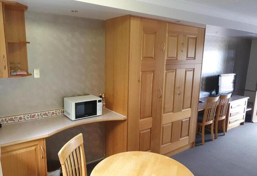 غرفة أساسية عائلية, Mcnevins Maryborough Motel