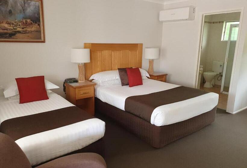Семейный Номер Базовый, Mcnevins Maryborough Motel