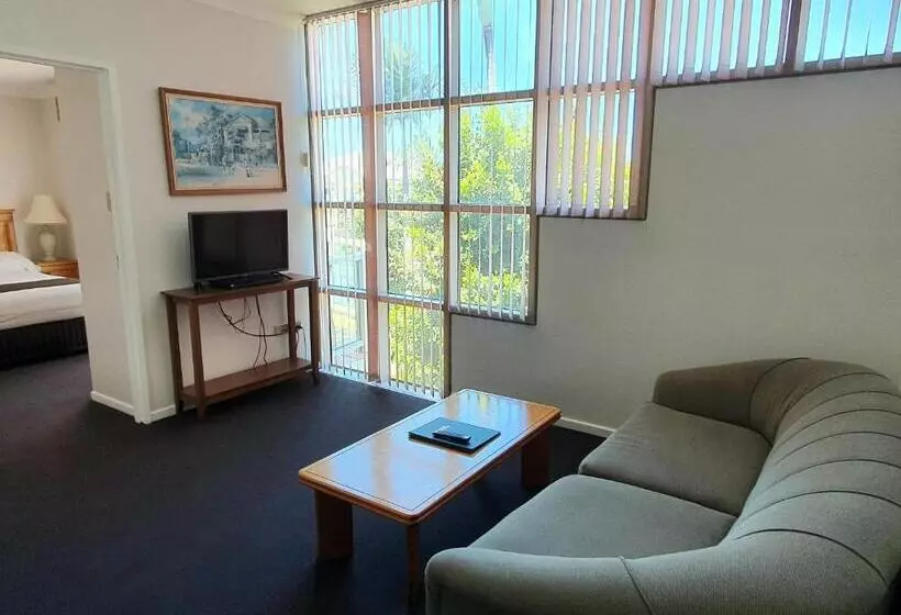 Sviitti Poreallas, Mcnevins Maryborough Motel