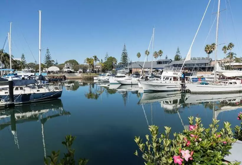 سوییت اجرایی, Sails Port Macquarie By Rydges