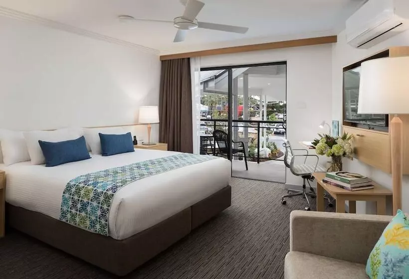 اتاق سوپریور با تخت بزرگ, Sails Port Macquarie By Rydges