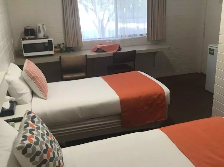 اتاق استاندارد, Sturt Motel