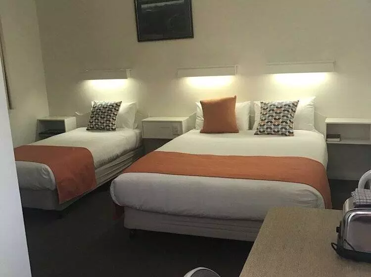 اتاق استاندارد, Sturt Motel