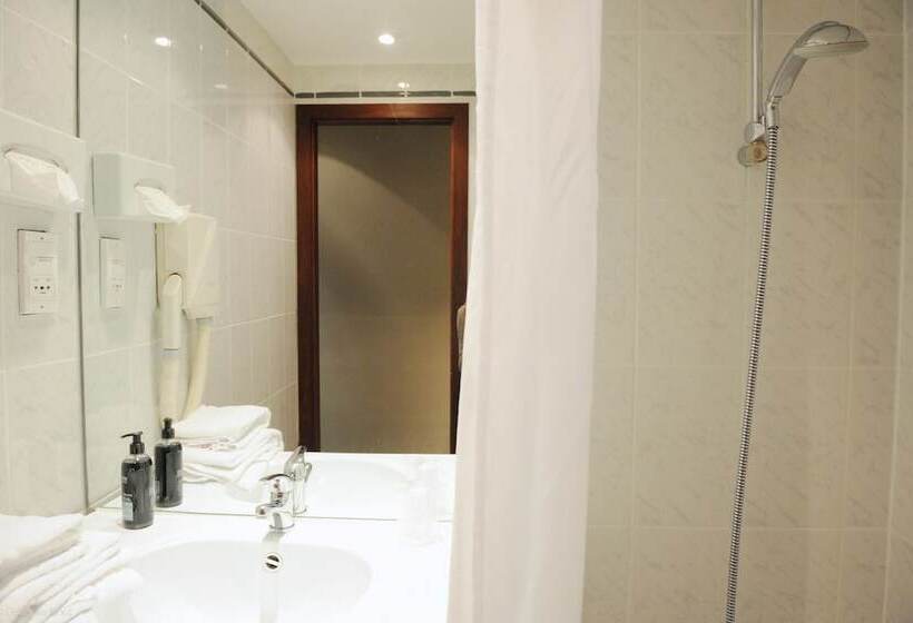 غرفة قياسية, 9hotel Chelton