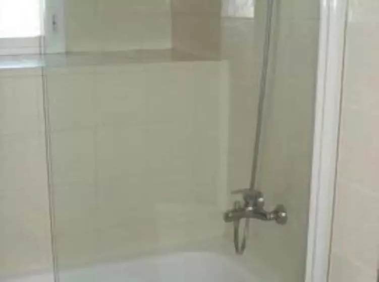 استودیوی استاندارد, Aparthotel Llempó
