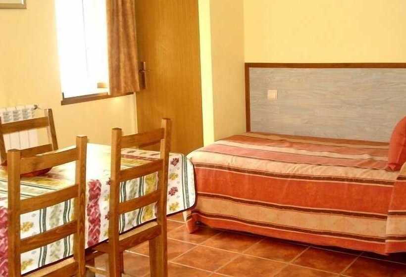 آپارتمان 1 خوابه, Aparthotel Llempó