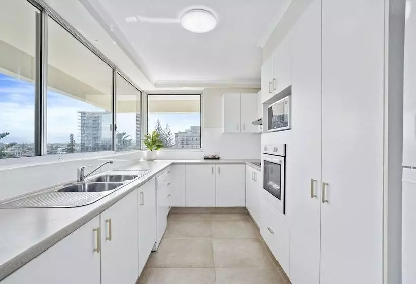 آپارتمان 2 خوابه با چشم‌انداز دریا, Baronnet Apartments