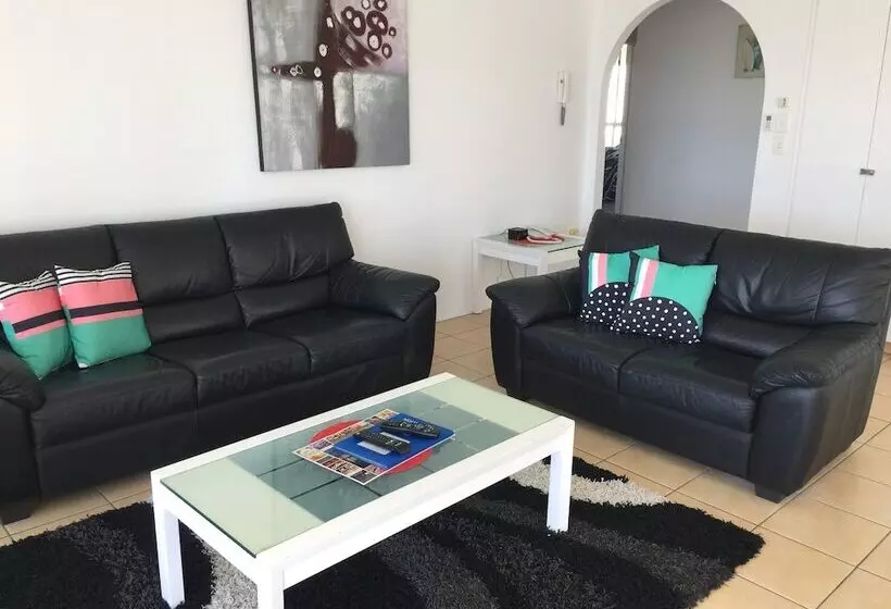 2 Bedroom Apartment Pool View, Baronnet Apartments