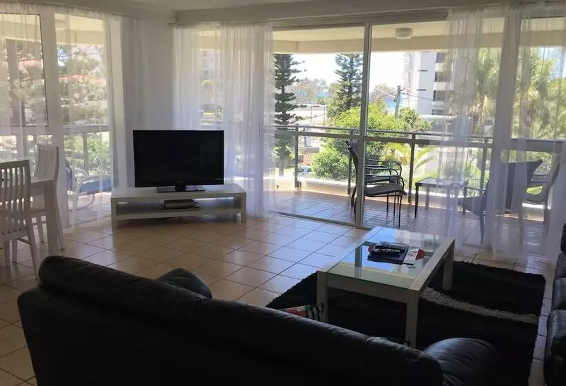 2 Bedroom Apartment Pool View, Baronnet Apartments