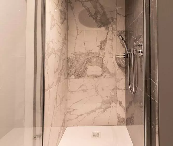 Deluxe Yhden Hengen Huone, Boutique Hotel Sablon