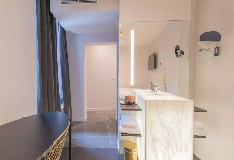 Deluxe Yhden Hengen Huone, Boutique Hotel Sablon