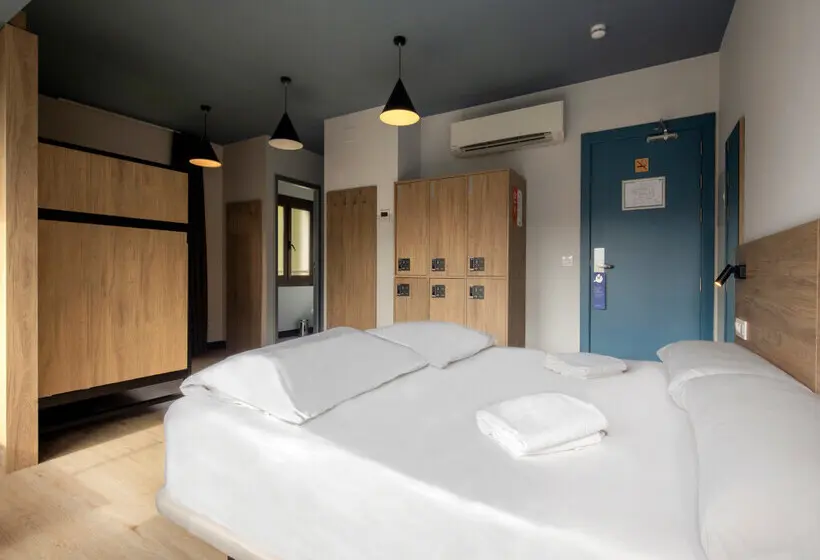 اتاق استاندارد چهار تخته, Font Andorra Hostel by Nexta