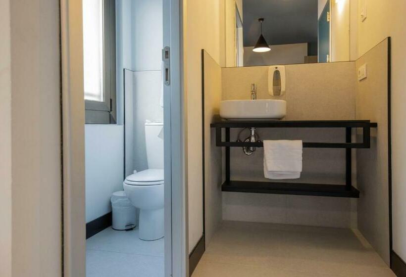 Camera Familiare, Font Andorra Hostel by Nexta