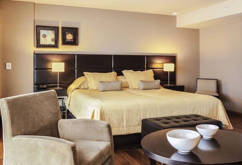 سوییت جونیور, Gran Hotel Guarani