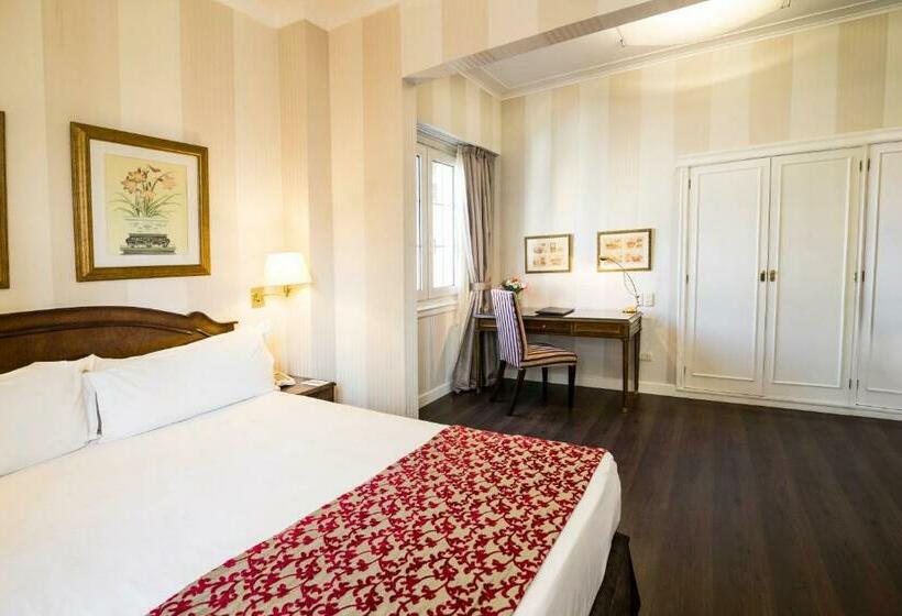 اتاق سوپریور, Claridge