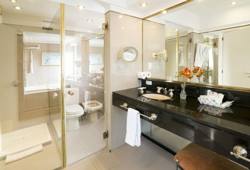 اتاق سوپریور سه تخته, Claridge