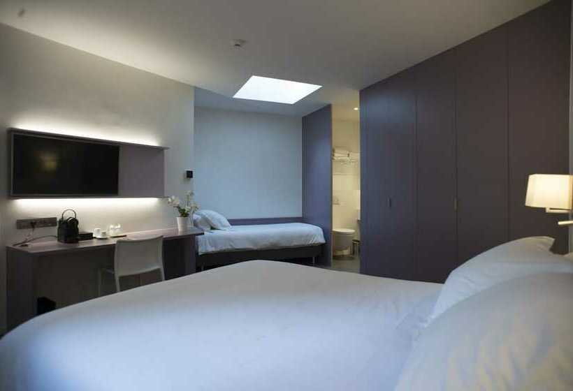 اتاق استاندارد سه نفره, Du Congres