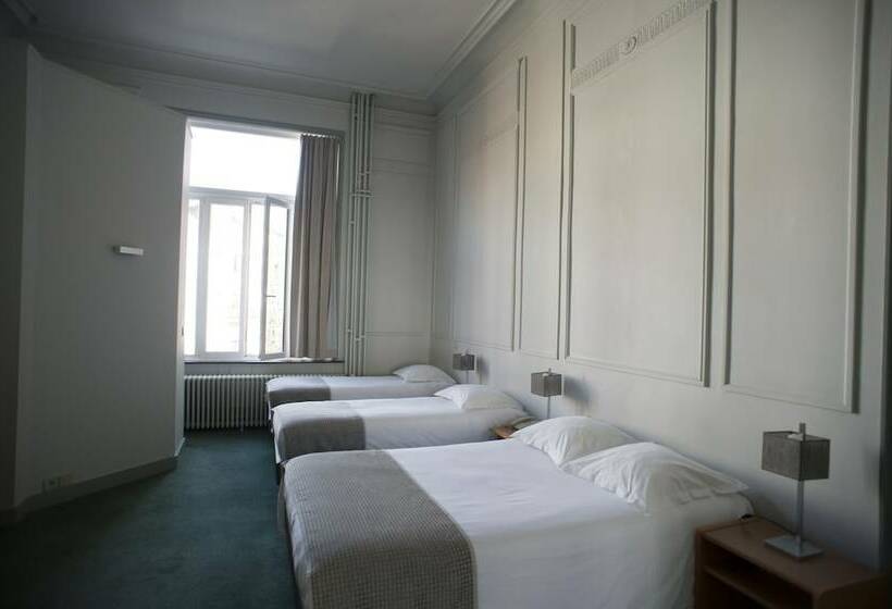 اتاق استاندارد چهار تخته, Du Congres