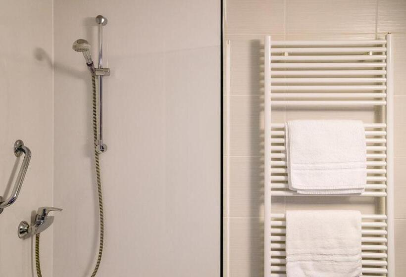 חדר סטנדרט, Europe