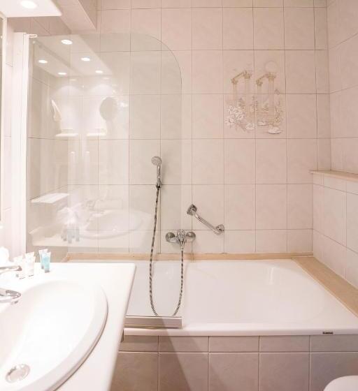 חדר סופריור יחיד, Europe