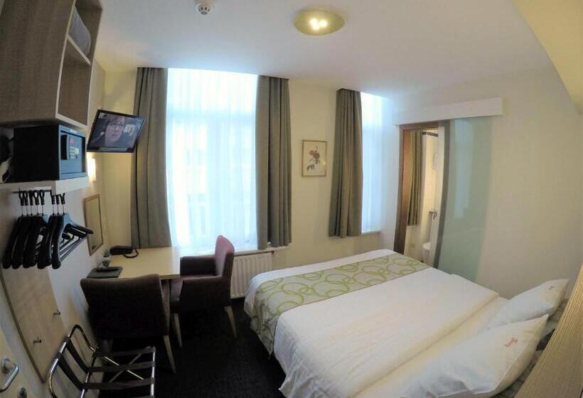 Quarto Estandar, Fevery