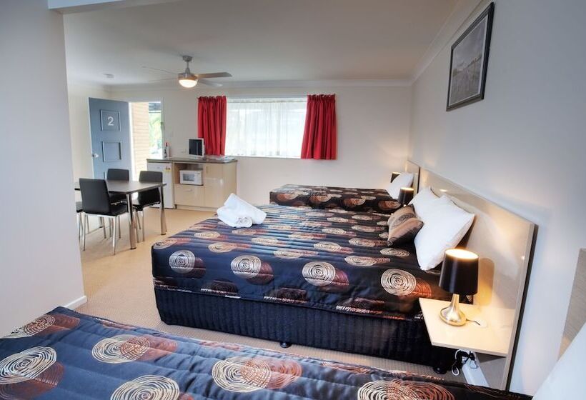 家庭间, High Street Motor Inn