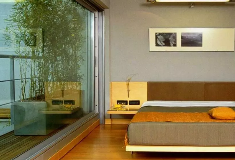 اتاق استاندارد یک نفره, Htl Urbano