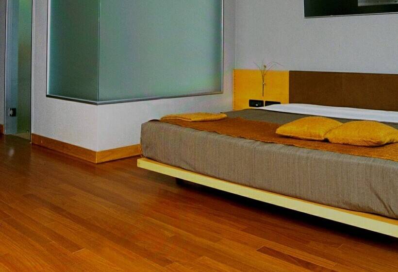 اتاق سوپریور, Htl Urbano