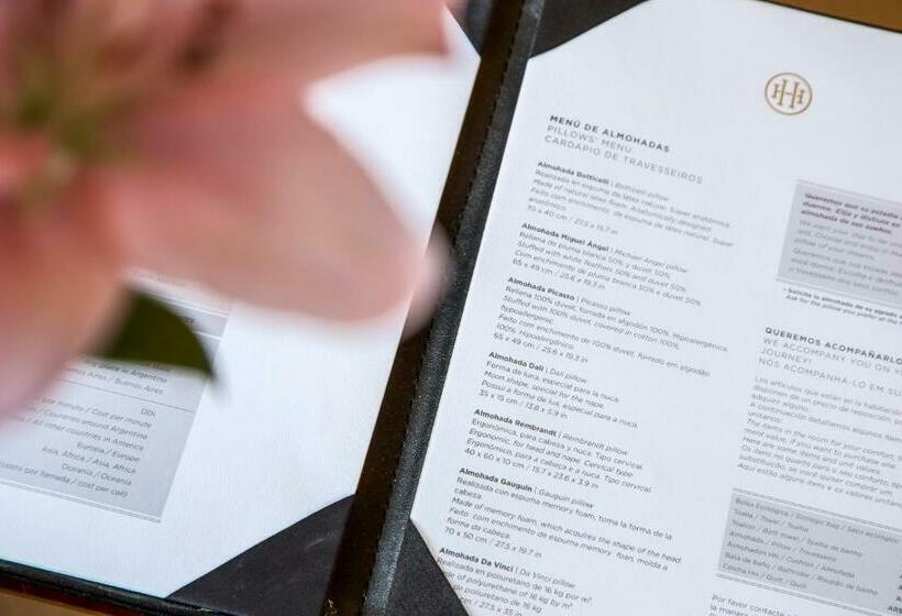 غرفة كلاسيكية ثلاثية, Huentala