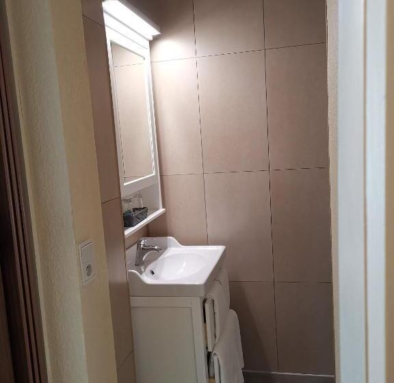 Номер Стандарт, La Cote D Or