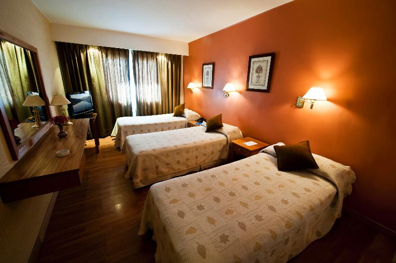 غرفة قياسية ثلاثية, Nahuel Huapi