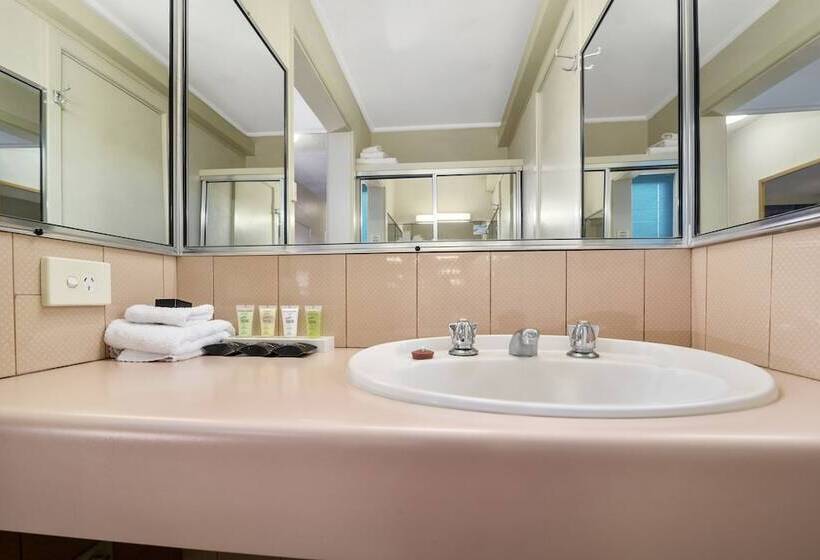 スタンダードルーム, Park Motor Inn