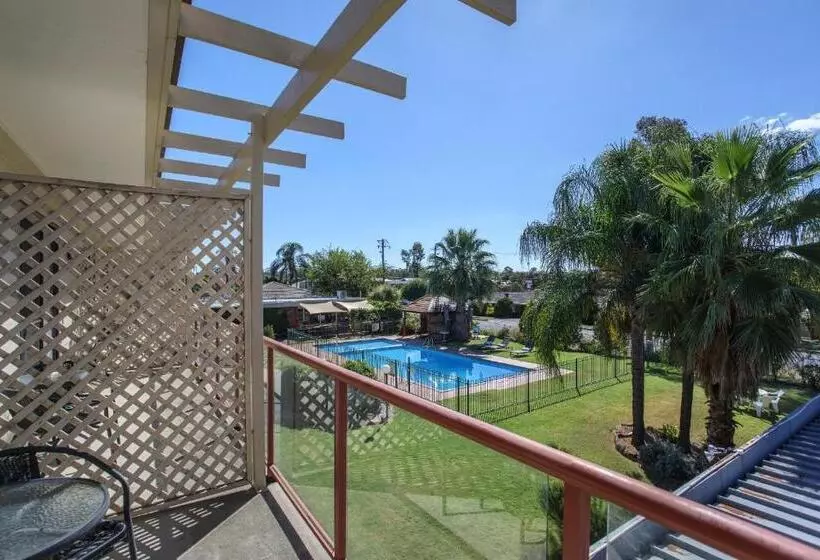 سوئیت با تخت بزرگ, Econo Lodge Gateway Tamworth