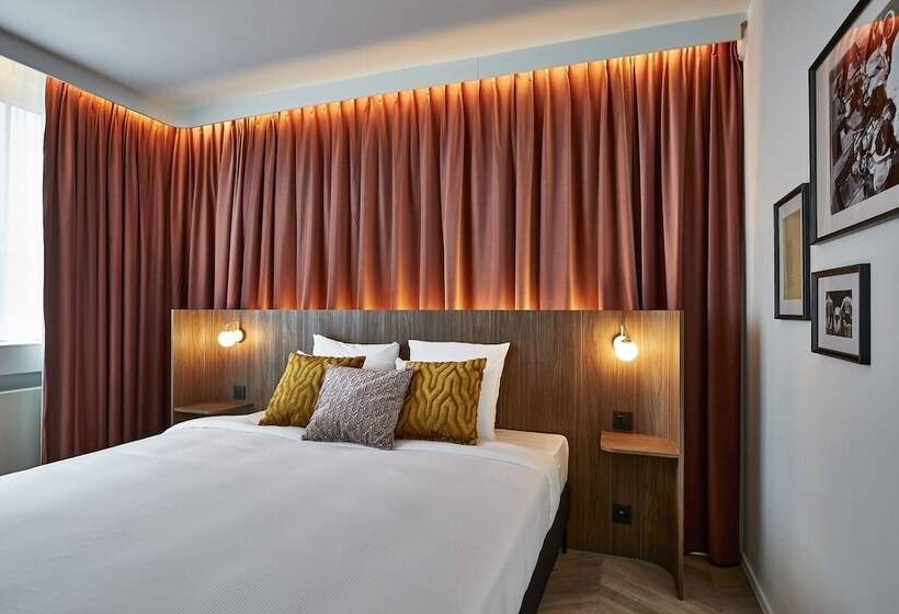 اتاق لوکس با بالکن, The Scott Hotel Brussels
