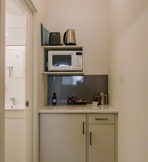 一楼标准间, Motel 429