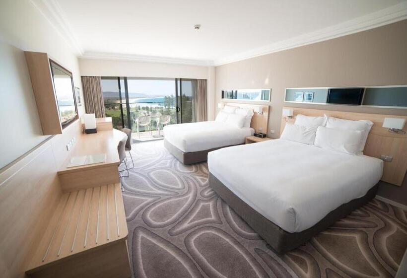 غرفه قياسيه سريرين مزدوجين, Novotel Wollongong Northbeach