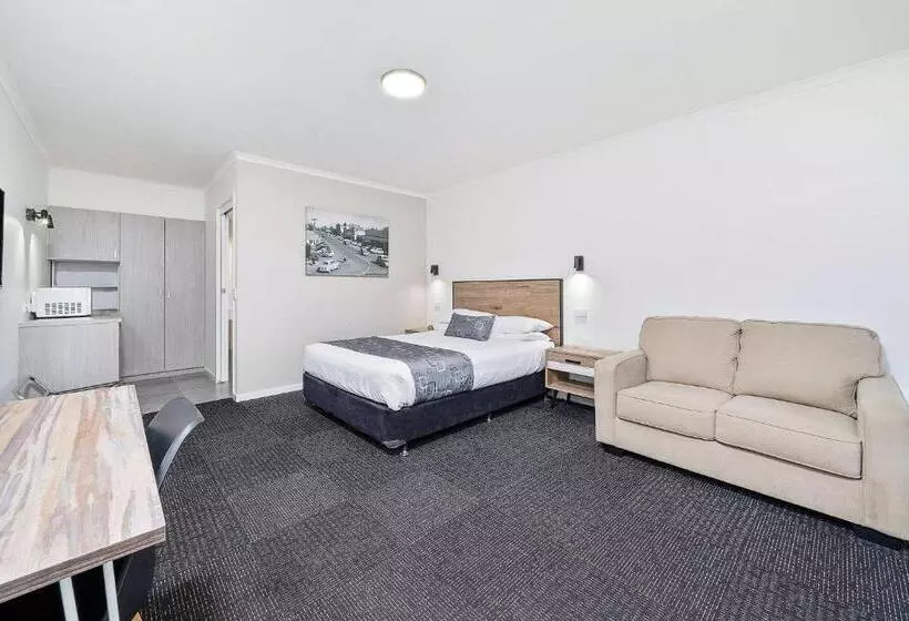 اتاق پرمیوم, Peppermill Inn Motel